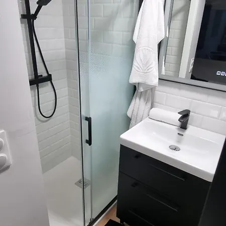 Thelna Romy Bray-Dunes